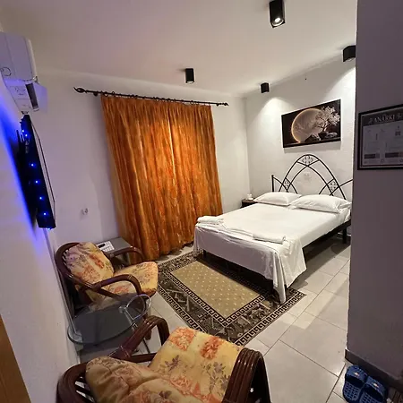 Anarki Hotel